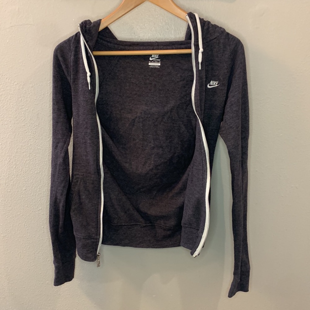 Nike zip up hoodie size xs gray